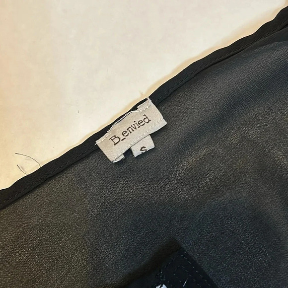 Black & White Blouse with Embroidery | Black & White Blouse | Embroidered - Picture 4 of 8